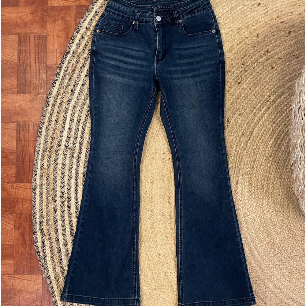 Cute flare jean